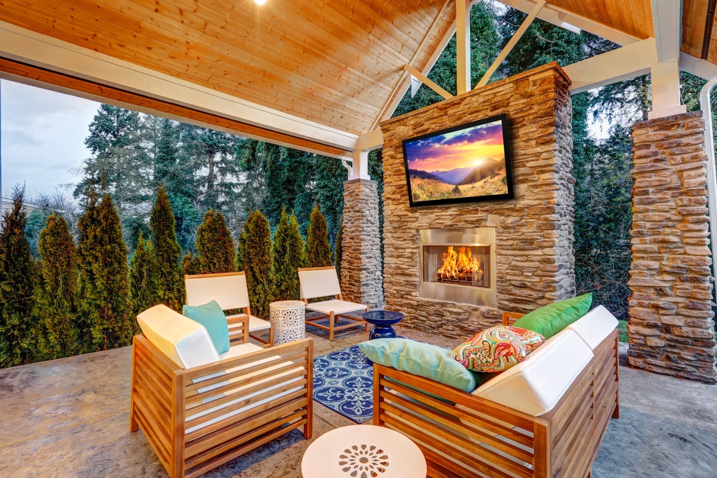 Learn more about Outdoor TVs: Spotlight on Séura! - AUXCITY